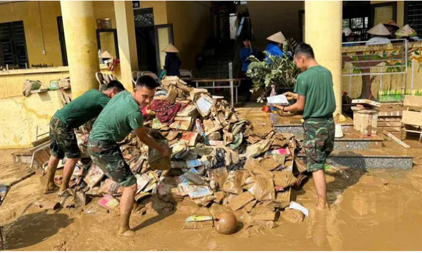Thủ tướng yêu cầu khắc phục nhanh nhất cơ sở giáo dục bị thiệt hại, sớm đưa học sinh trở lại trường