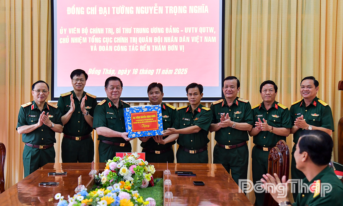 Đại tướng Nguyễn Trọng Nghĩa thăm, làm việc tại tỉnh Đồng Tháp Đại tướng Nguyễn Trọng Nghĩa thăm, làm việc tại tỉnh Đồng Tháp