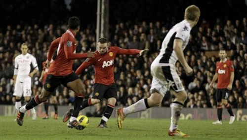 Pha làm bàn của Rooney