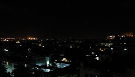 Thủ đô Maputo của Mozambique trong Giờ Trái đất 29/3/2014. Ảnh: THX