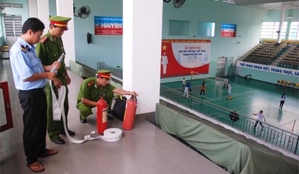 Kiểm tra công tác PCCC tại Nhà thể thao đa năng TP. Mỹ Tho.