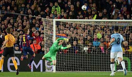 Pha ghi bàn ấn tượng của Rakitic.