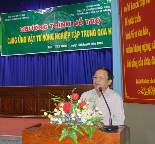 Lãnh đạo Cơ quan Thường trực phía Nam (Liên minh Hợp tác xã Việt Nam) phát biểu tại hội nghị