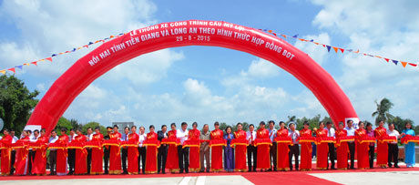 C-t-bang-khánh-thành-c-u-(2).jpg