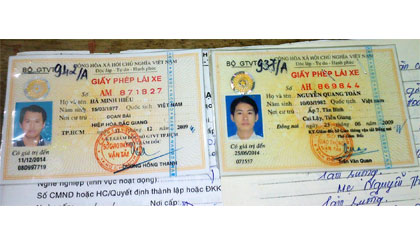 GPLX giả bị lực lượng chức năng phát hiện.