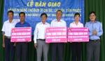 Tỉnh đoàn bàn giao 3 hồ bơi di động