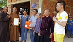 Trao nhà tình thương cho gia đình ông Đào Văn Oăn