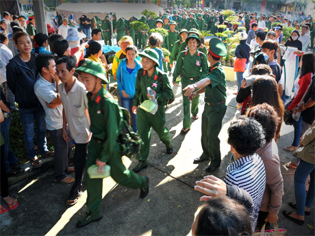 Ngày nhập ngũ.