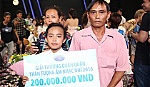 Cậu bé nghèo Tiền Giang thành Quán quân 