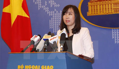 Người phát ngôn Bộ Ngoại giao Lê Thị Thu Hằng phát biểu tại buổi họp báo. Ảnh: Văn Điệp/TTXVN