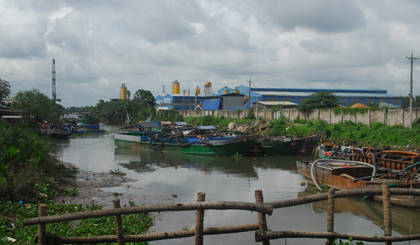 Kinh Xáng Cụt, P.6, TP. Mỹ Tho là nơi tạm giữ các phương tiện vi phạm khai thác cát sông.