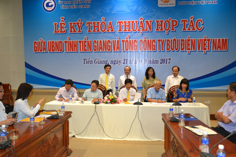 Bưu điện tỉnh ký thỏa thuận hợp tác với một số sở, ngành, địa phương trên địa bàn tỉnh.