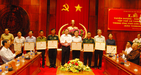 Các tập thể tại Lễ Tuyên dương - Khen thưởng.