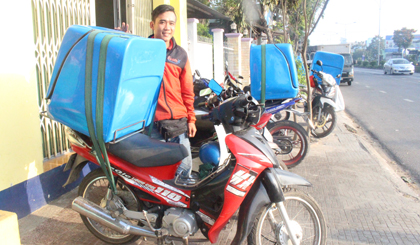 Để tiết kiệm thời gian và chi phí đi lại, các shipper thường tập trung nhận tất cả các đơn hàng vào buổi sáng.