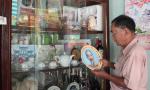 Nhớ Bác, treo ảnh  và thờ Bác Hồ