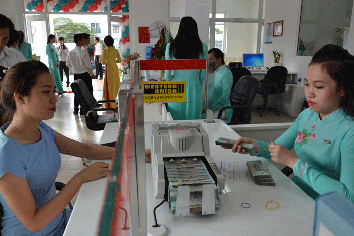 Các ngân hàng đang cân nhắc cho vay mua nhà, đất.