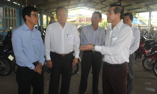 Thường trực UBND tỉnh làm việc tại Trường Đại học Tiền Giang (cơ sở xã Long An, huyện Châu Thành).