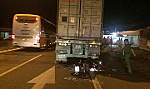 Tông đuôi xe container, 1 người tử vong