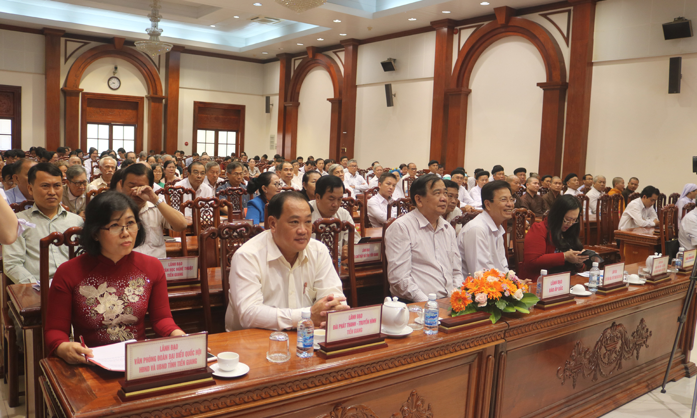Quang cảnh buổi họp mặt