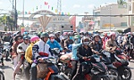 Mùng 6 Tết: Người dân tấp nập quay trở lại TP. Hồ Chí Minh