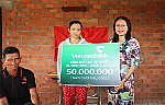 Vietcombank Tiền Giang trao nhà tình thương cho hộ nghèo