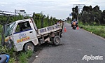 Va chạm xe chở vật liệu xây dựng, một người đàn ông nhập viện