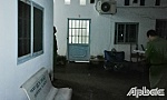 Khởi tố đối tượng dùng dây điện siết cổ người tình