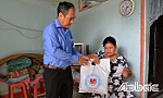 Thăm, tặng quà 110 người khuyết tật