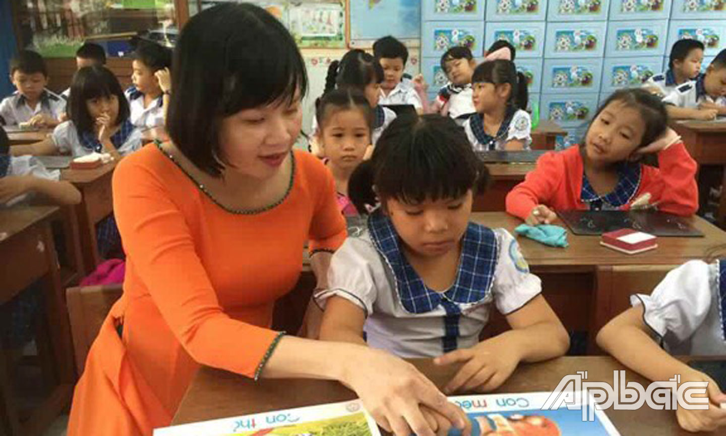 Cô Hạnh trong giờ lên lớp.