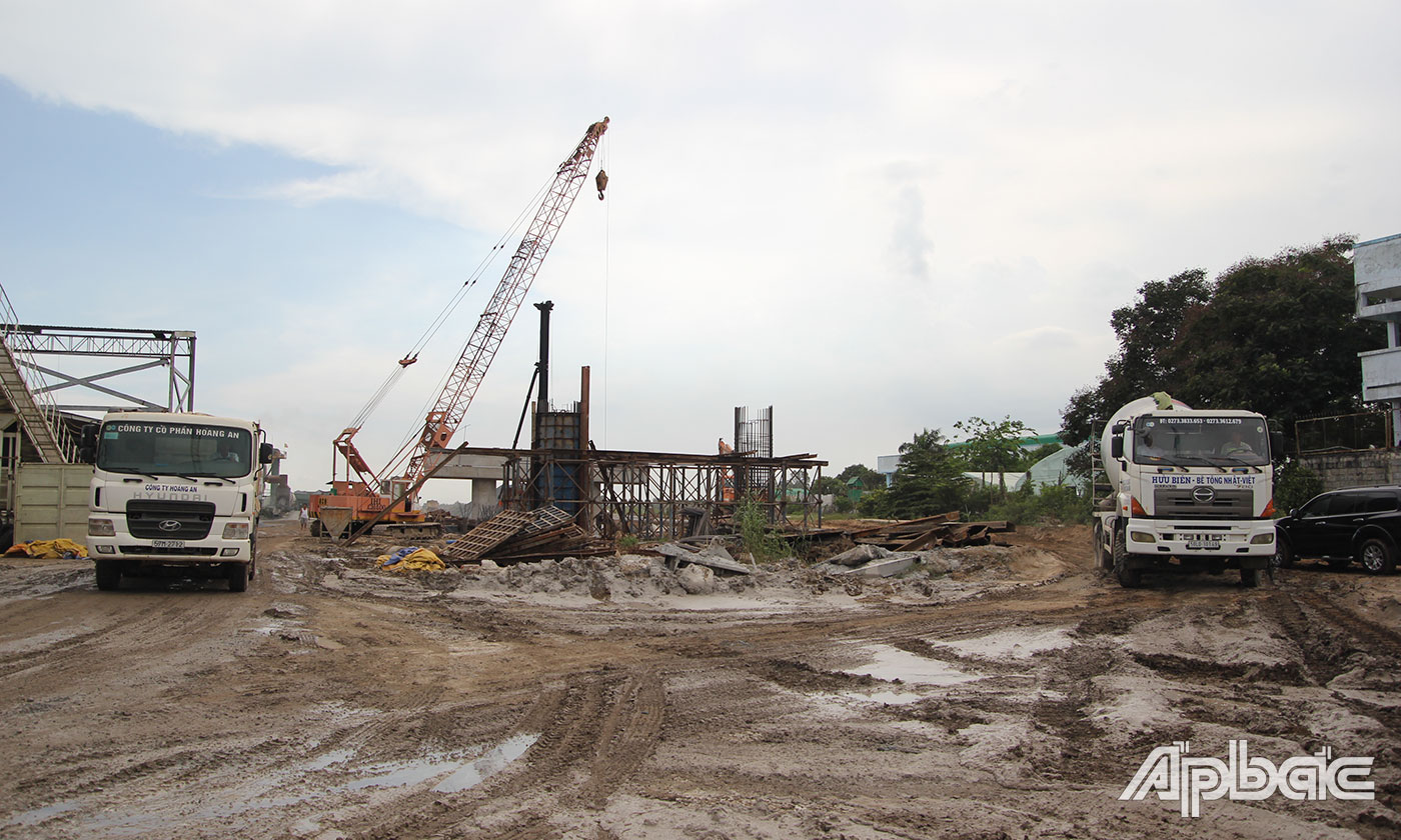 Công trường thi công gói thầu XL-08.