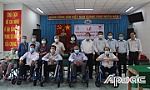 Trao 100 xe lăn và 50 xe lắc cho người khuyết tật
