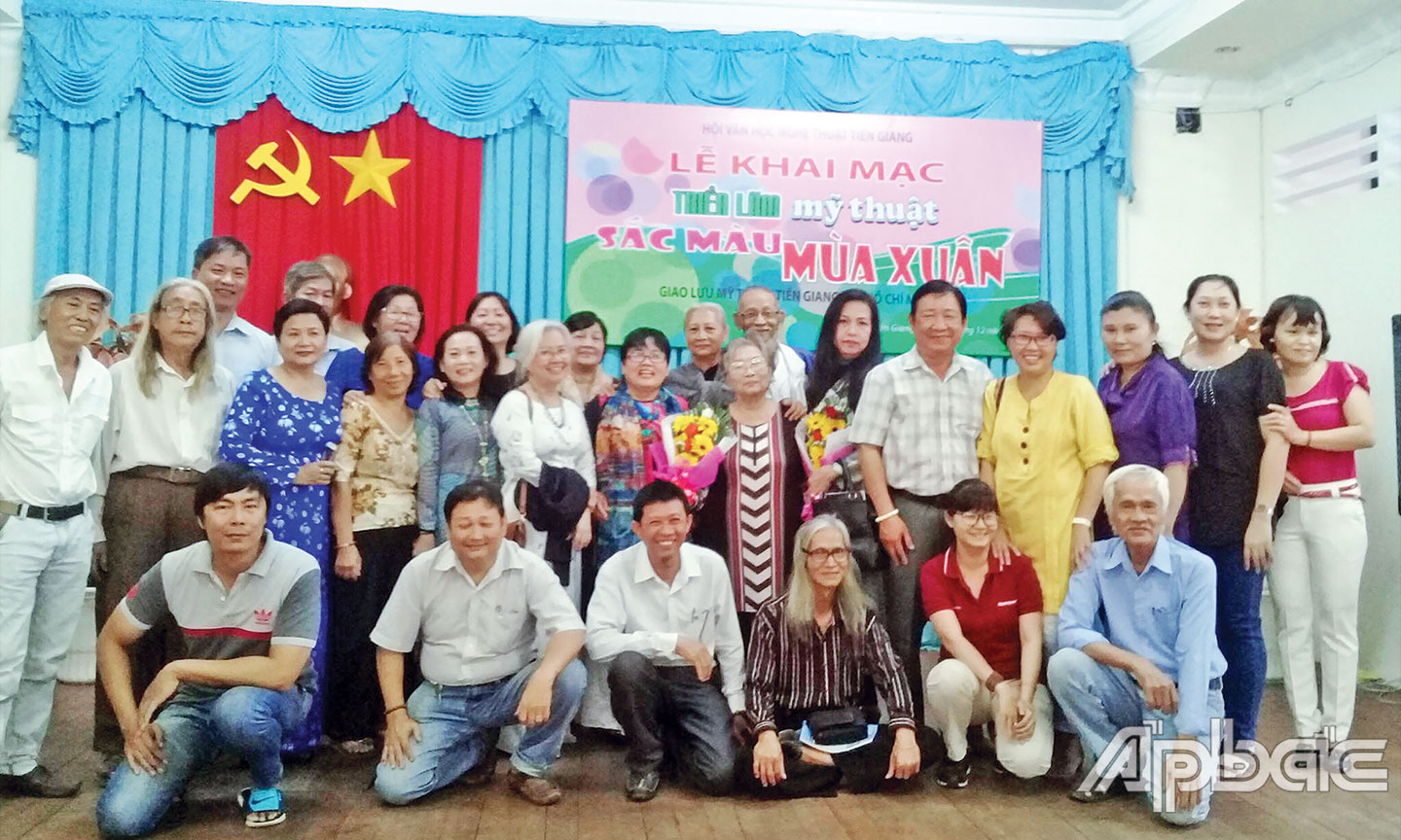 Giao lưu cùng đoàn Hội Mỹ thuật TP. Hồ Chí Minh tháng 1-2018.