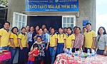 Trao tặng 