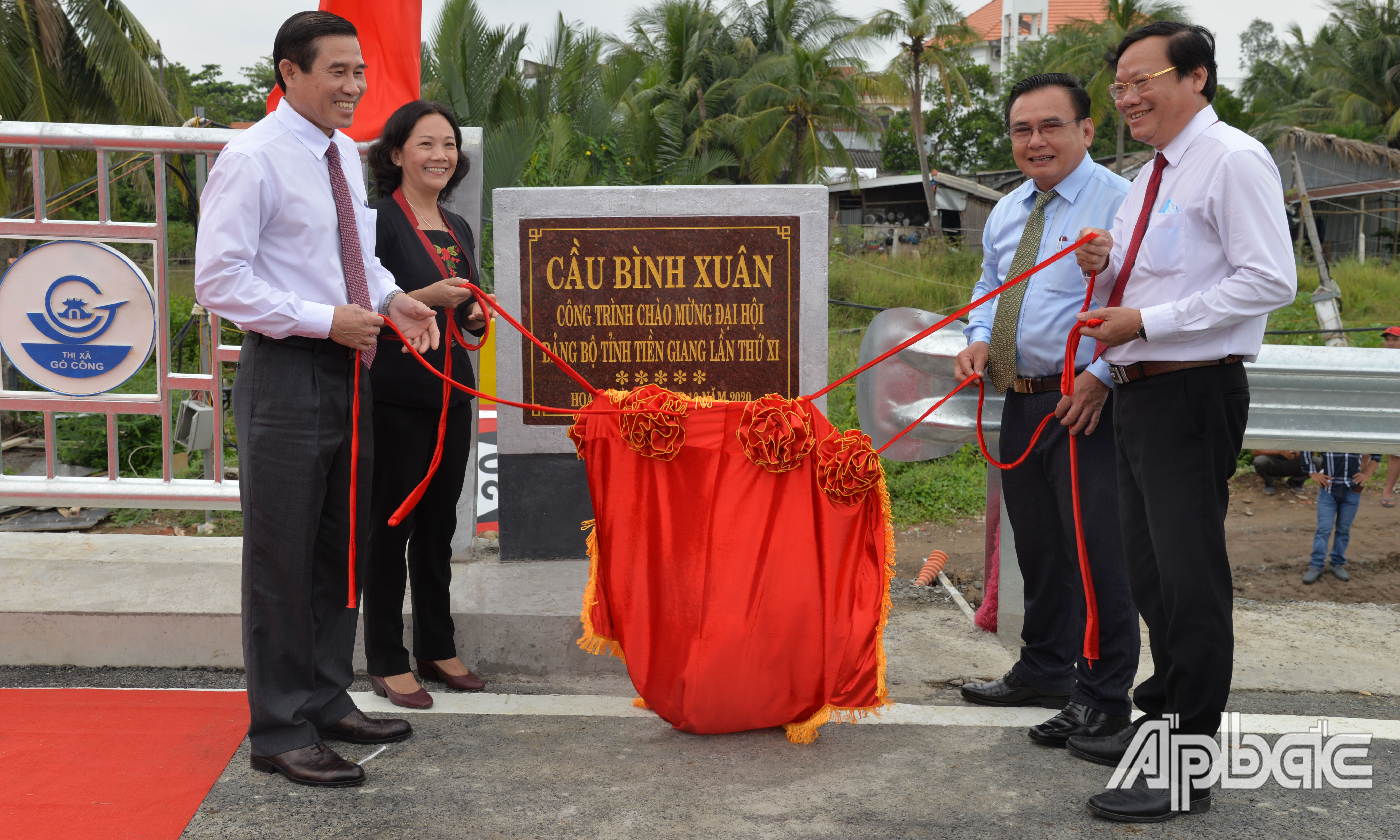 Nghi thức thông xe cầu Bình Xuân.