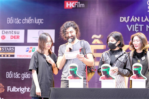 (Source: VNS) Team representatives select genre to make a short film within 48 hours. — Photo courtesy of the organisers