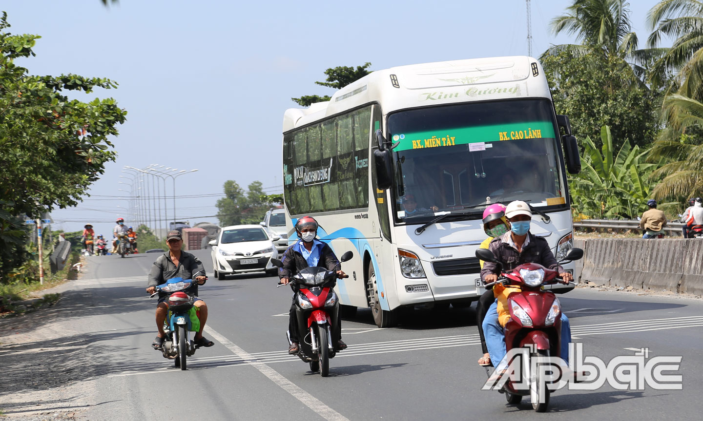 cầu Mỹ Đức Tây và cầu Bà Lâm