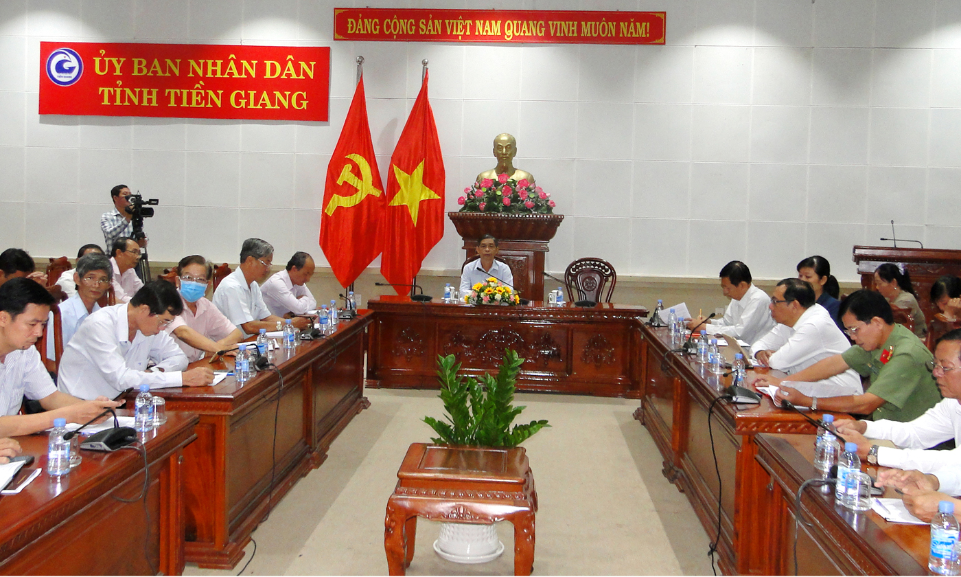 Quang cảnh hội nghị trực tuyến toàn quốc tại điểm cầu Tiền Giang