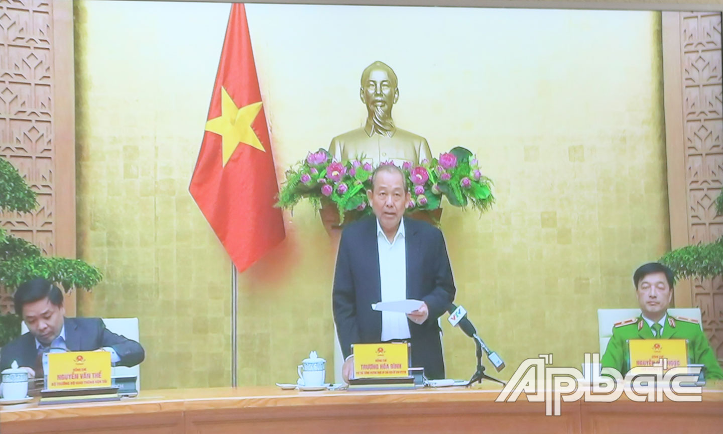 Đồng chí Trương Hòa Bình chỉ đạo tại hội nghị.