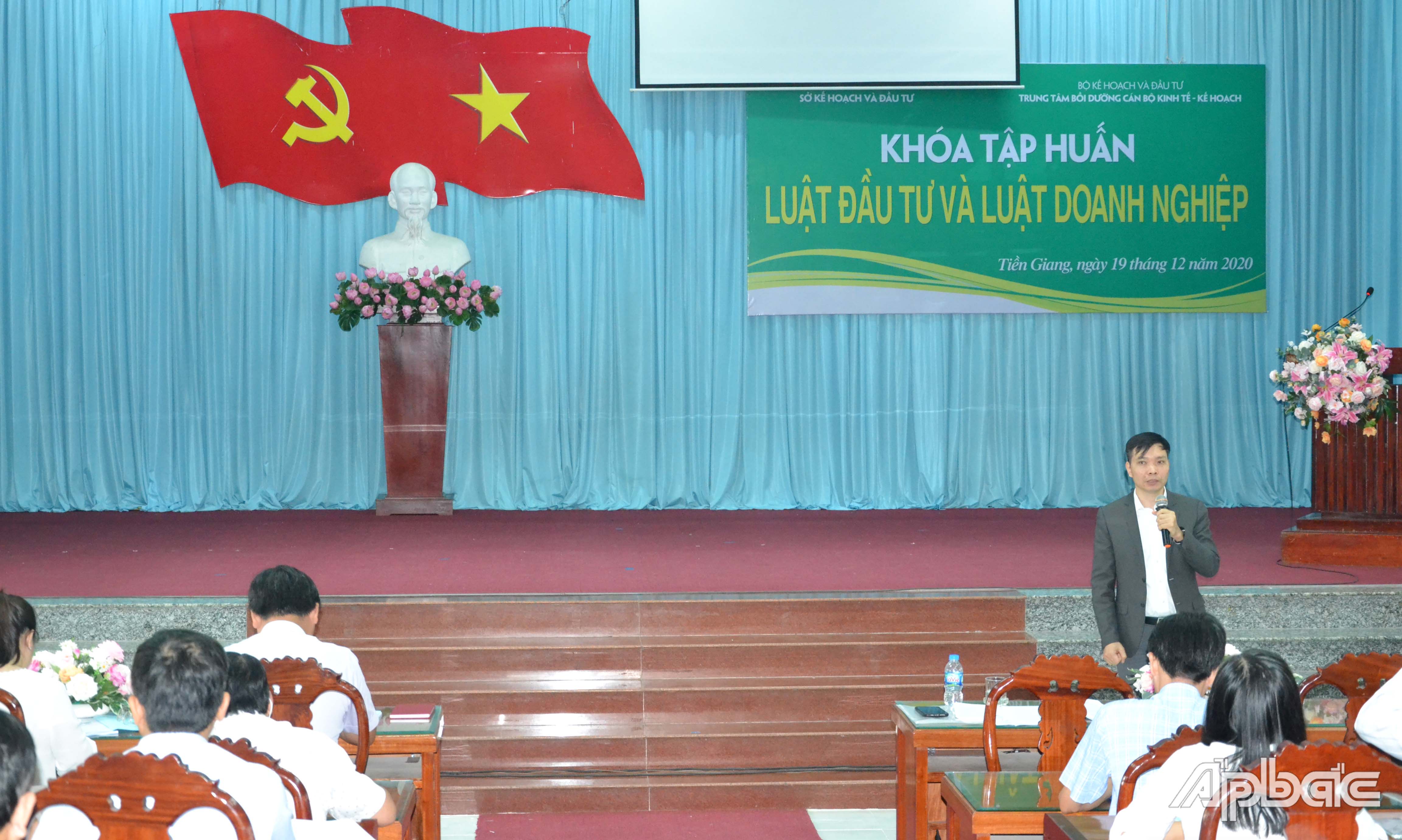 Quang cảnh khóa tập huấn.