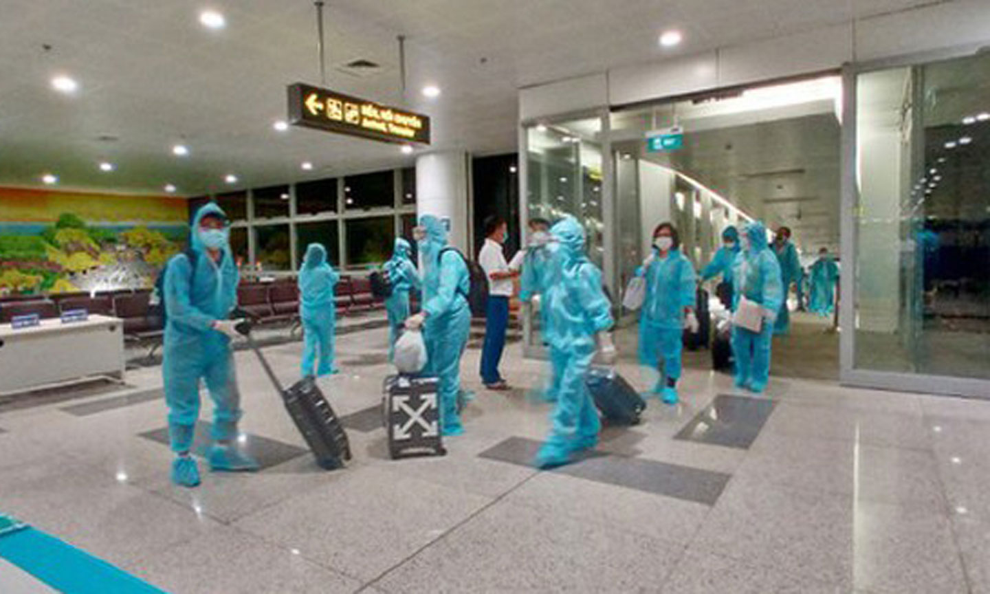 Công dân Việt Nam từ Mỹ về nước, tháng 8-2020. Ảnh: VNA.