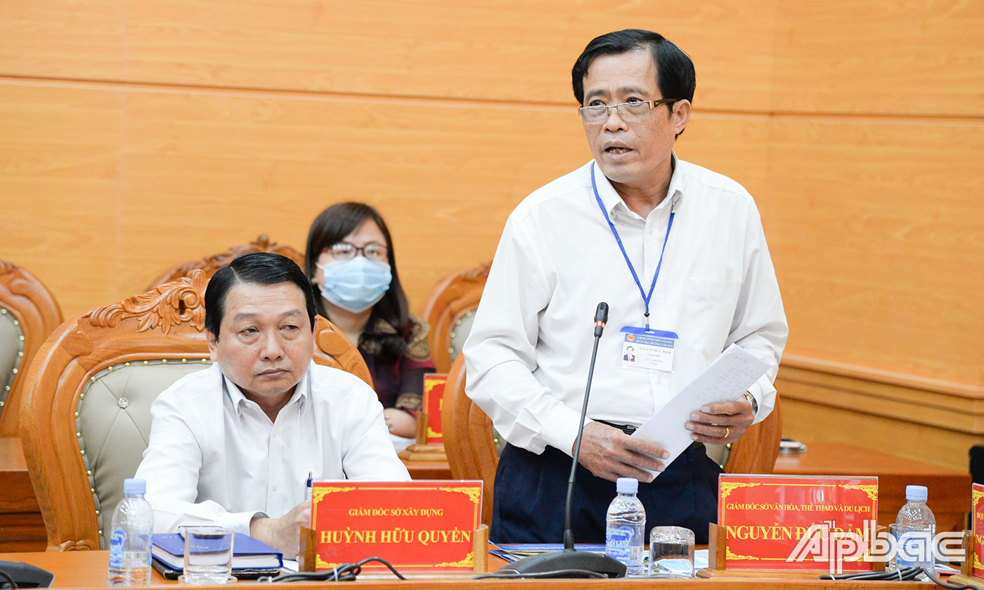 Giám đốc Sở Văn hóa, Thể thao và Du lịch Nguyễn Đức Đảm cho biết, hoạt động chợ hoa ở các địa phương vẫn diễn ra tuy nhiên vẫn đảm bảo công tác phòng chống dịch Covid-19.