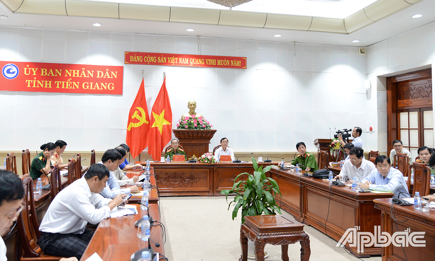 Quang cảnh tại điểm cầu Tiền Giang.
