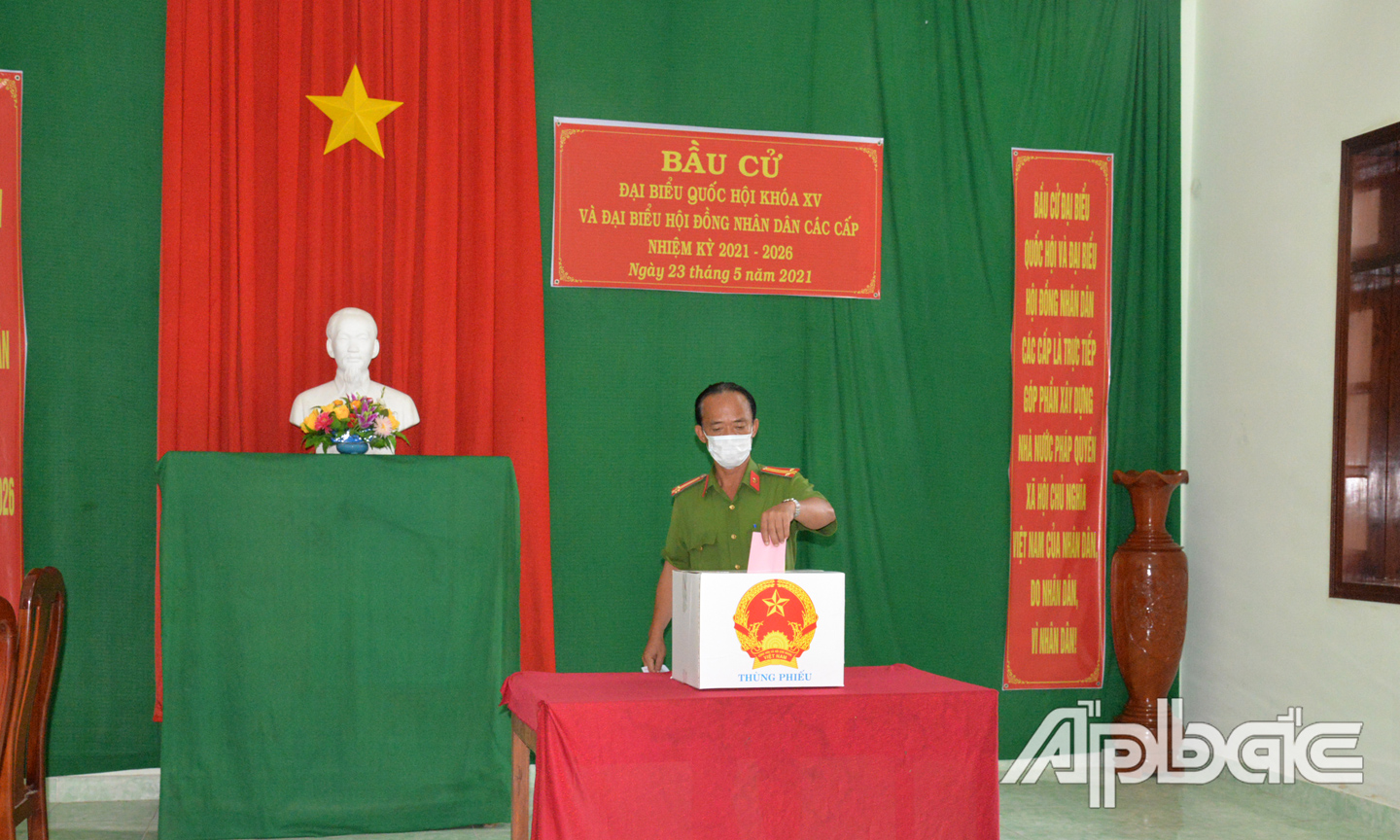 Điểm bỏ phiếu tại ngành Công an.