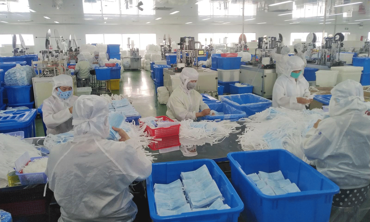 Doanh nghiệp mong chờ gói hỗ trợ hiệu quả thực thi nhanh chóng. Ảnh: TTXVN.