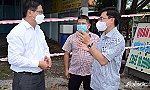 Phó Chủ tịch UBND tỉnh Tiền Giang Nguyễn Văn Mười kiểm tra khu vực phong tỏa phòng, chống dịch Covid-19