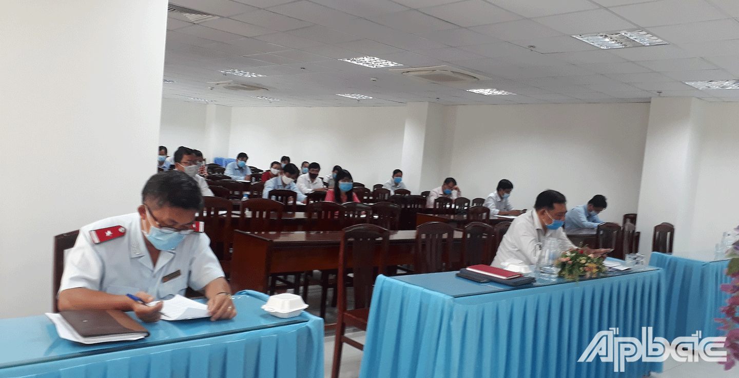 Quang cảnh buổi tập huấn. 