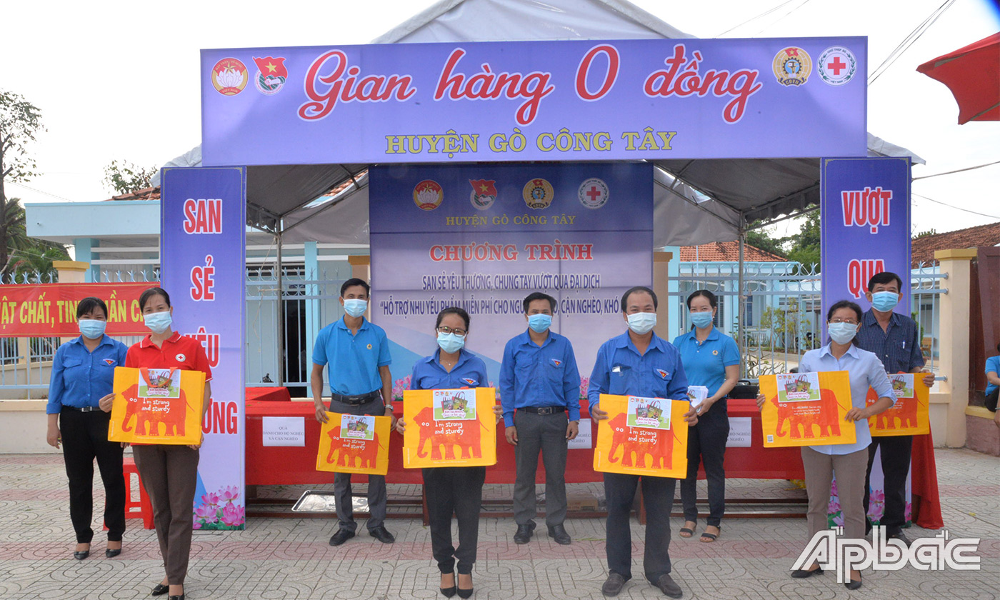 Lồng ghép tuyên truyền người dân chung tay sử dụng túi bảo vệ môi trường
