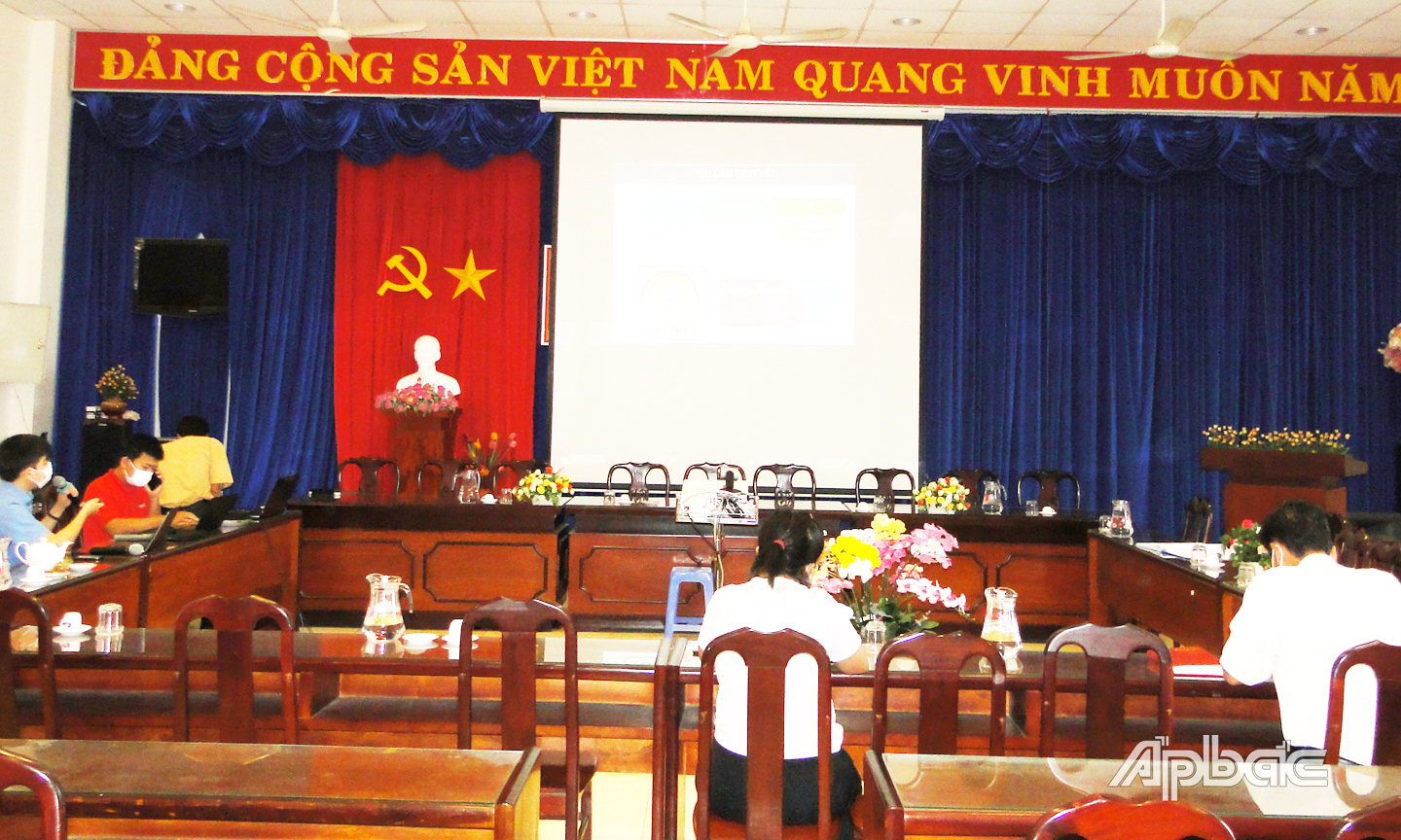 Quang cảnh tập huấn tại điểm cầu chính.