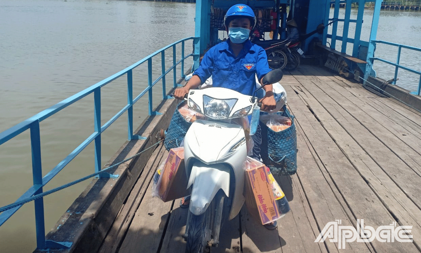 Với 