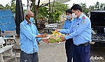 Thanh tra Sở Giao thông Vận tải Tiền Giang tặng 200 phần quà cho người có hoàn cảnh khó khăn